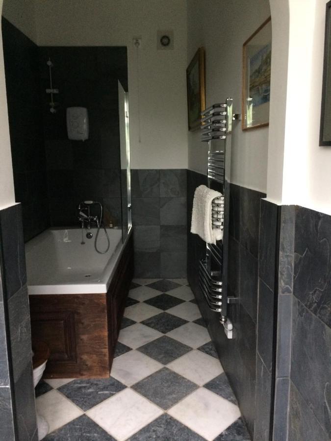 Harlington  하를턴 매너 B&B 외부 사진